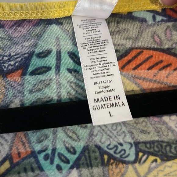 LuLaRoe - Classic T - Large, multi-color leaf pattern - Picture 3 of 4